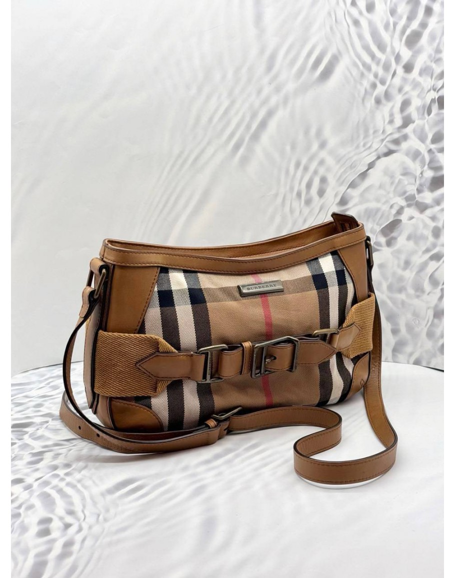 Burberry clearance center best sale